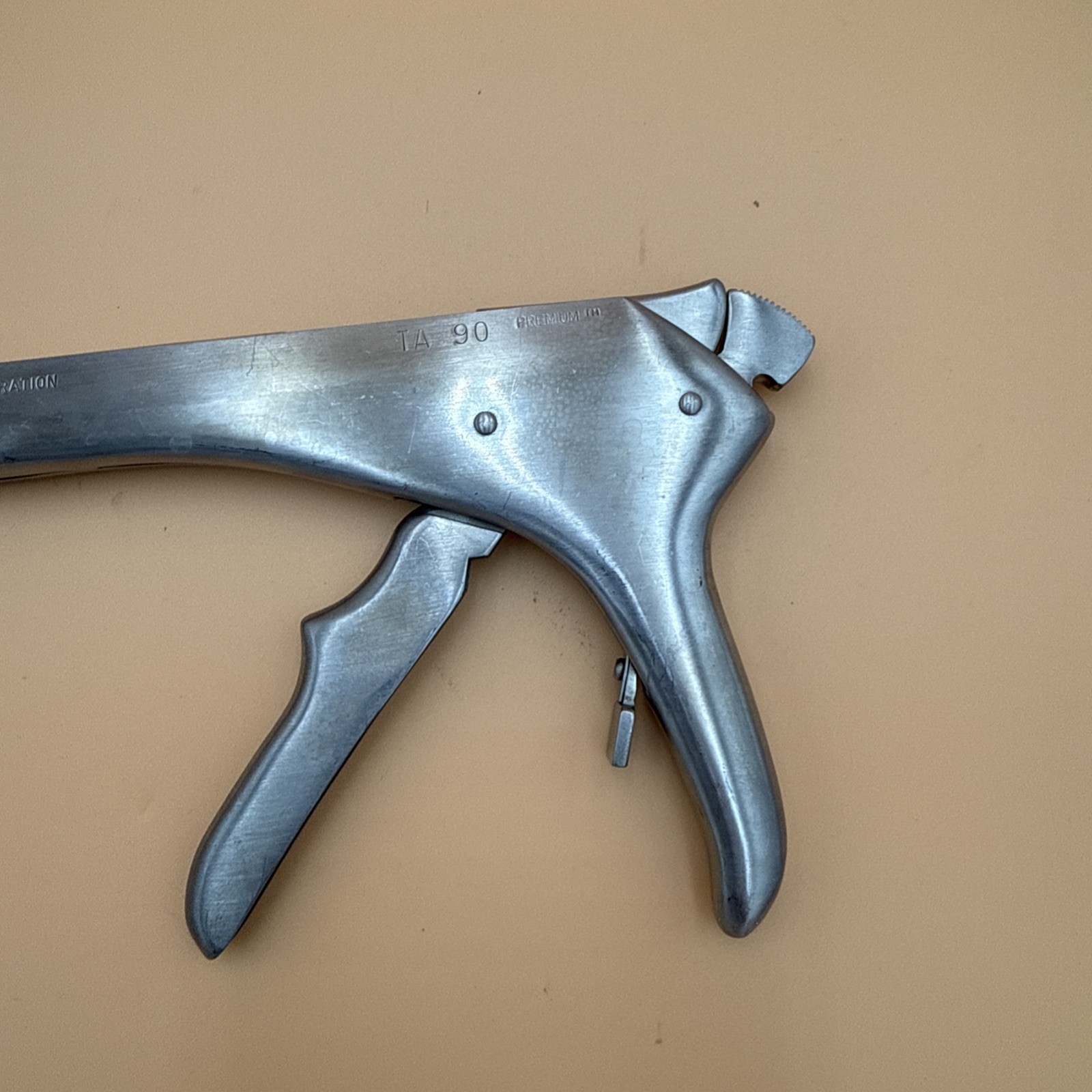 USSC Premium Stapler TA 90