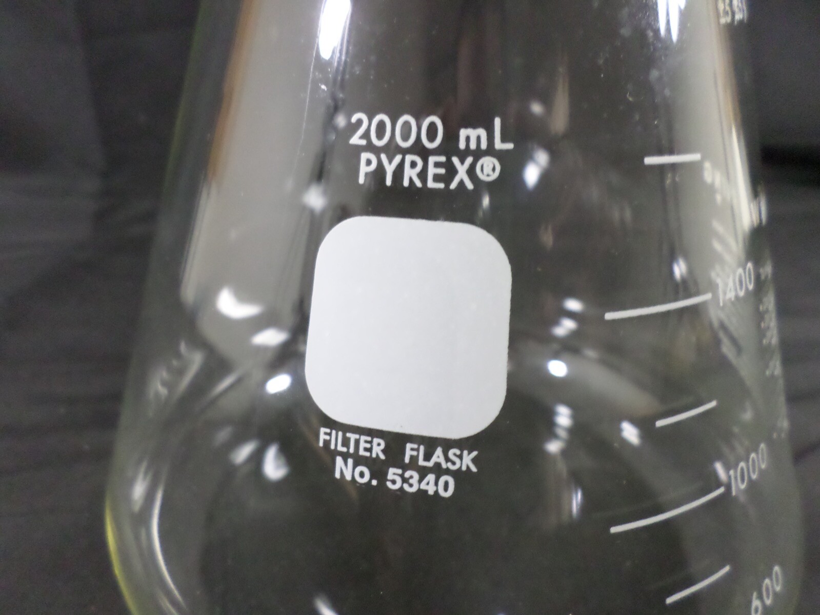 PYREX 2000mL Heavy Wall Filtering Flask W Sidearm Tubulation 12.5mm OD 5340-2L