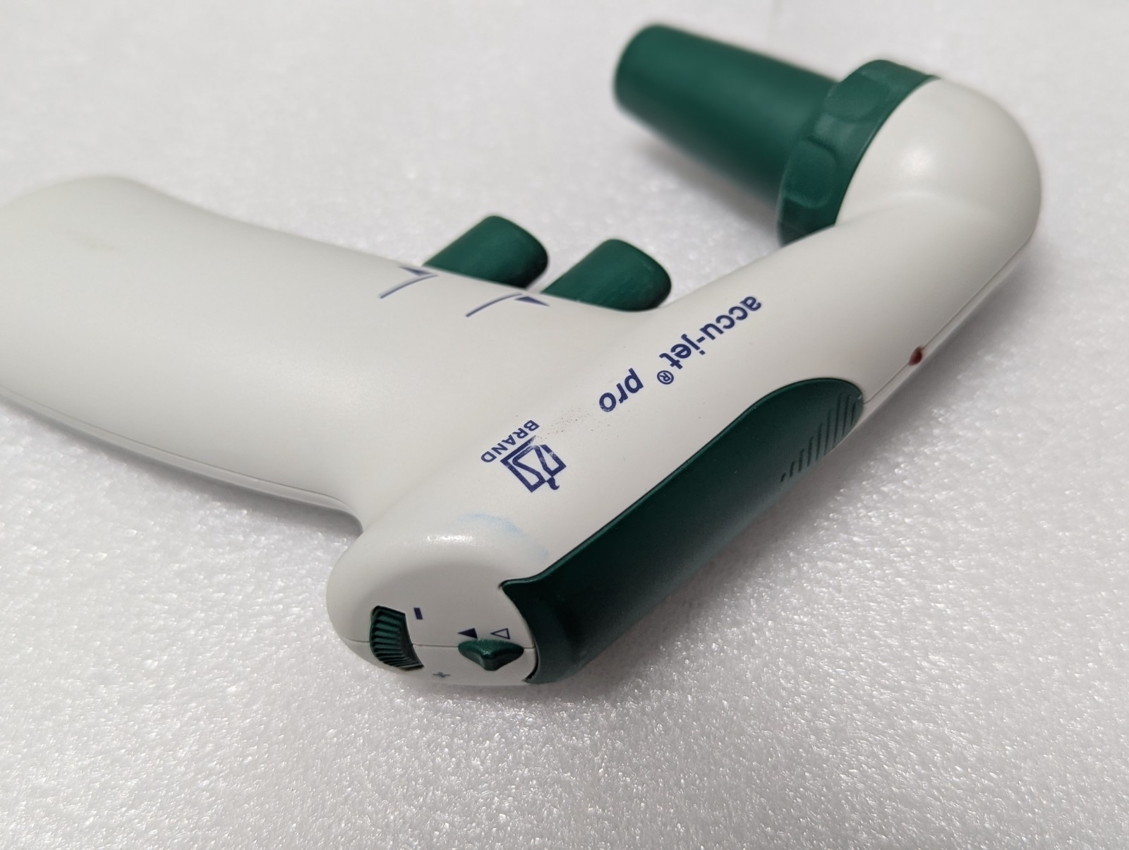 BrandTECH Accu-Jet/AccuJet PRO Pipette Controller, w/charger & extras. Pre-owned