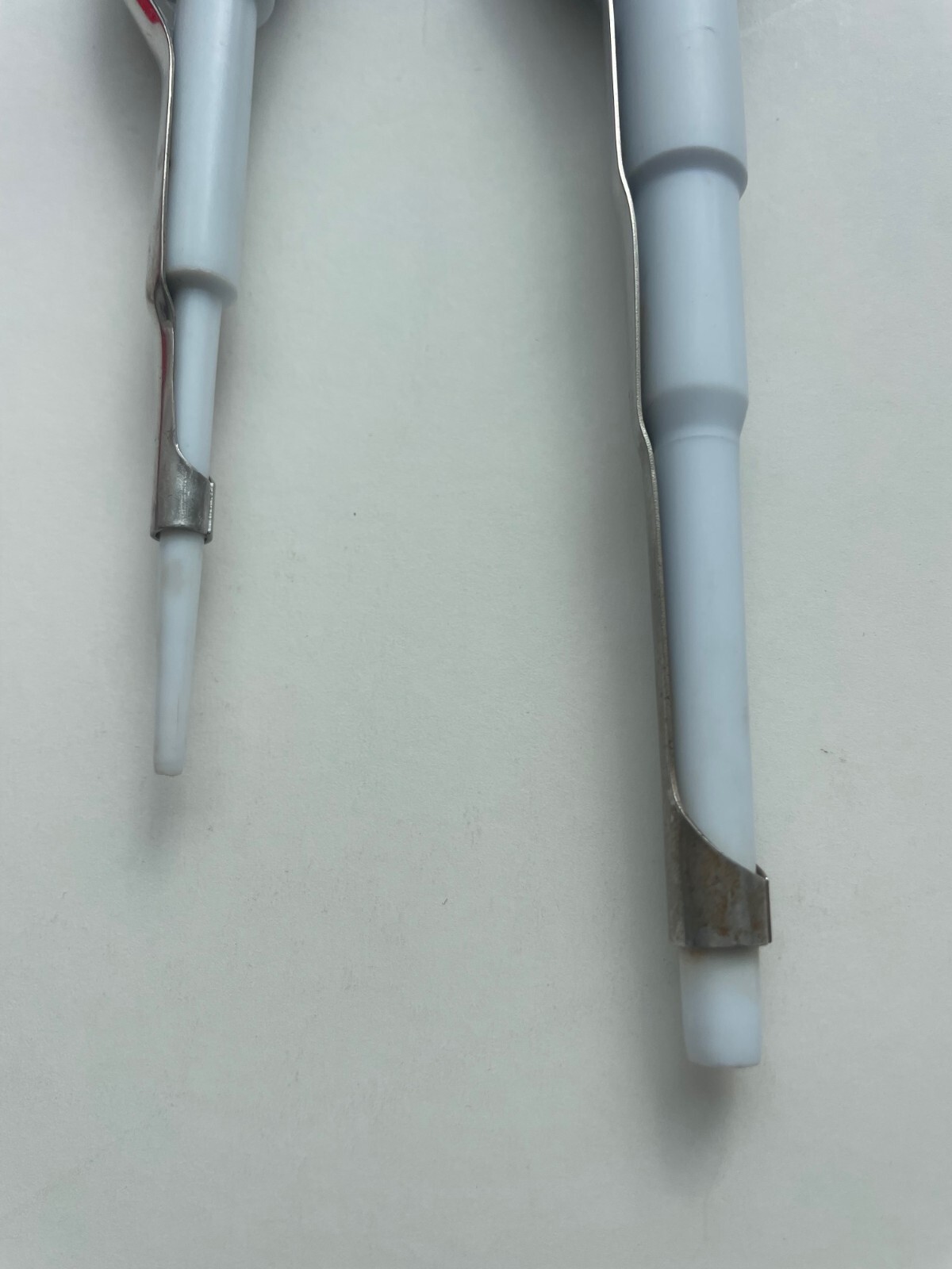 2 Gilson Pipetman P1000 & P20 Plunger Single Channel Pipette Medical France
