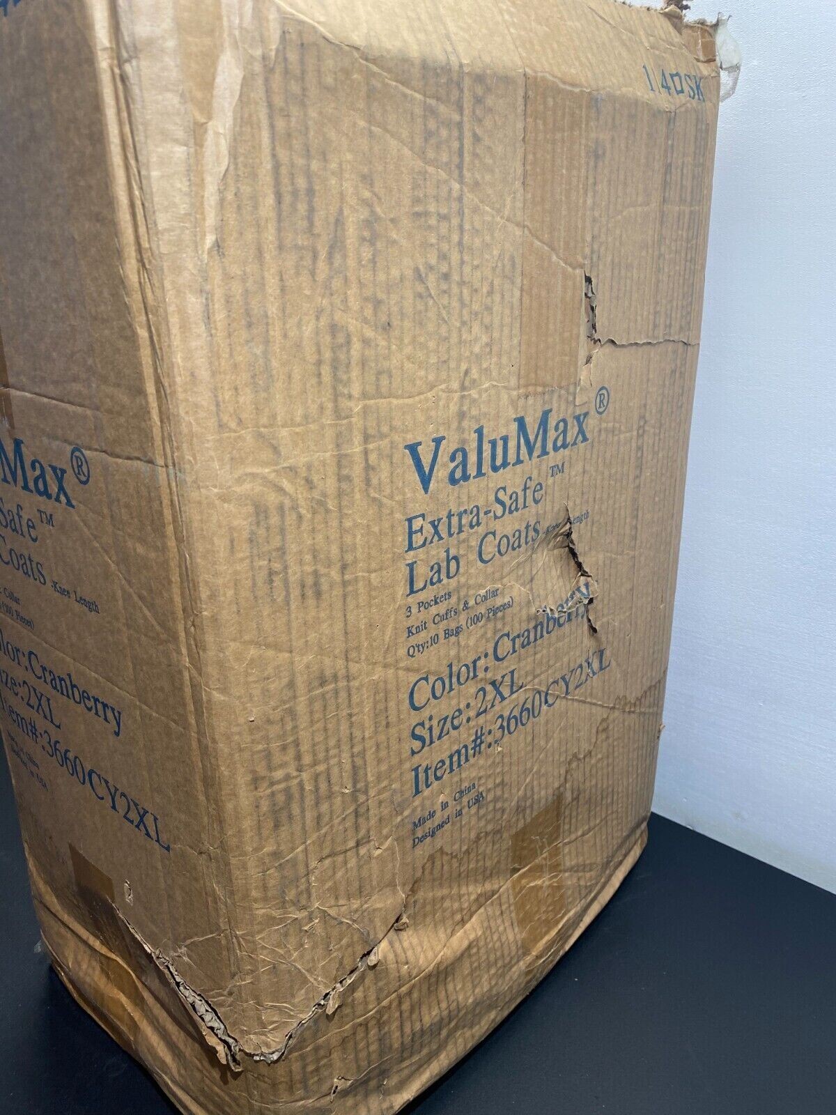 Valumax Extra-Safe Lab Coats 3660CY2XL 10 bags 100 pieces Color Cranberry