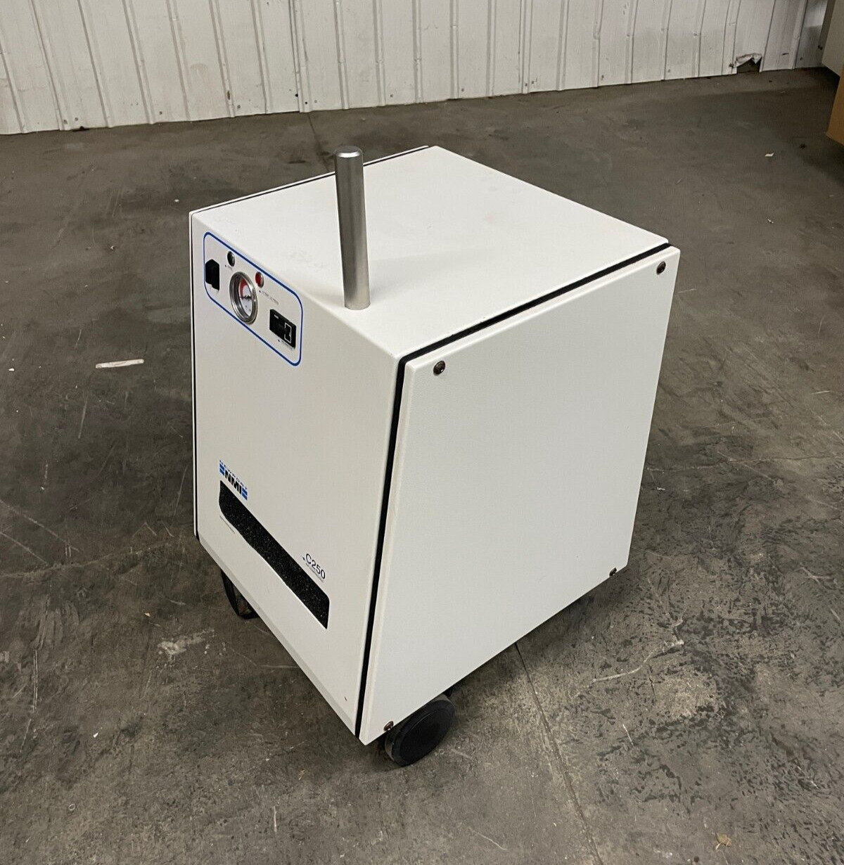 Newport Medical C250 Air Compressor C250-110/120V-R, 39.5 Hours, NMI