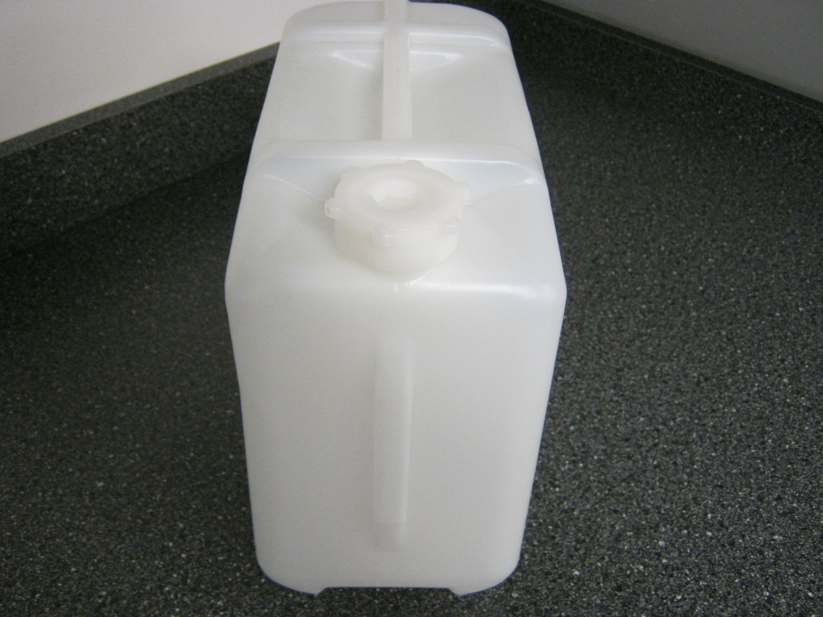 5 LITER POLYETHYLENE DISTILLED WATER CONTAINER