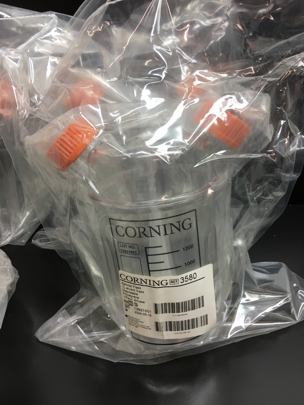 Corning REF 3580 1L Disposable Spinner Flask, Vent Cap, Sterile Lot. 5 PCS
