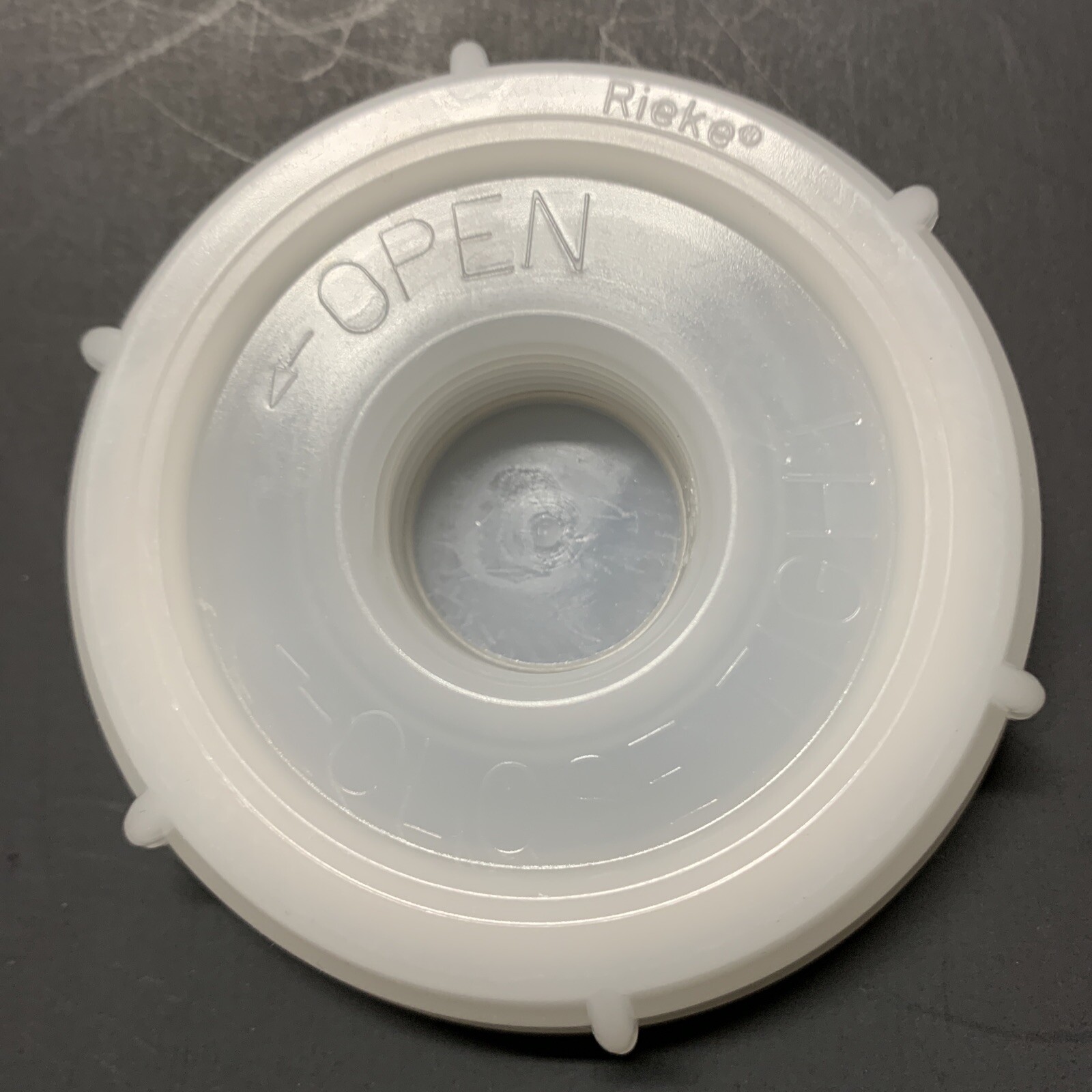 Rieke 70mm Replacement Cap for Winpak Hedpak & Generic Carboy 3 Pack