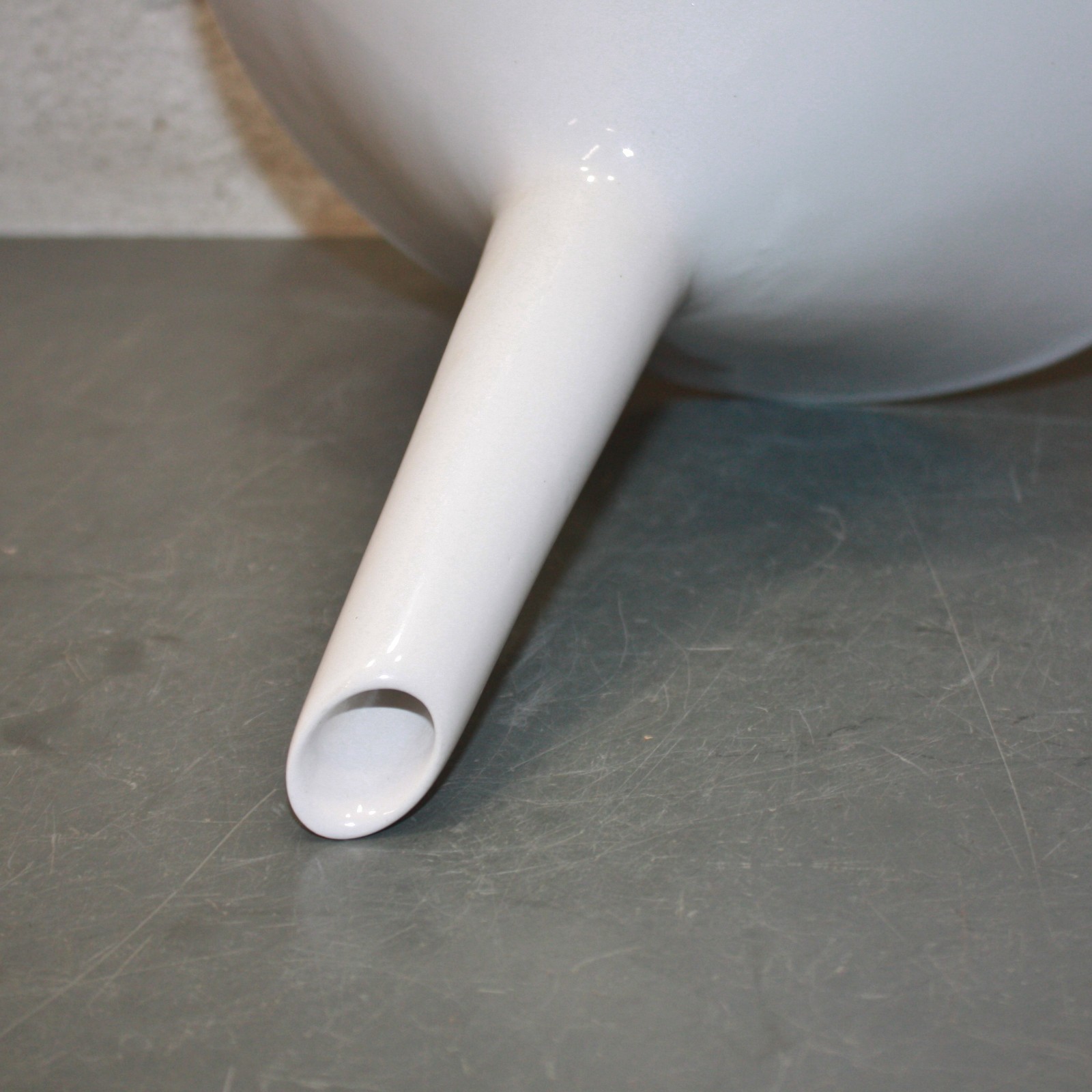 Chemglass Ceramic Buchner Funnel CG-1888-09, 4.8 L, 280 mm, 27mm x 140mm Stem