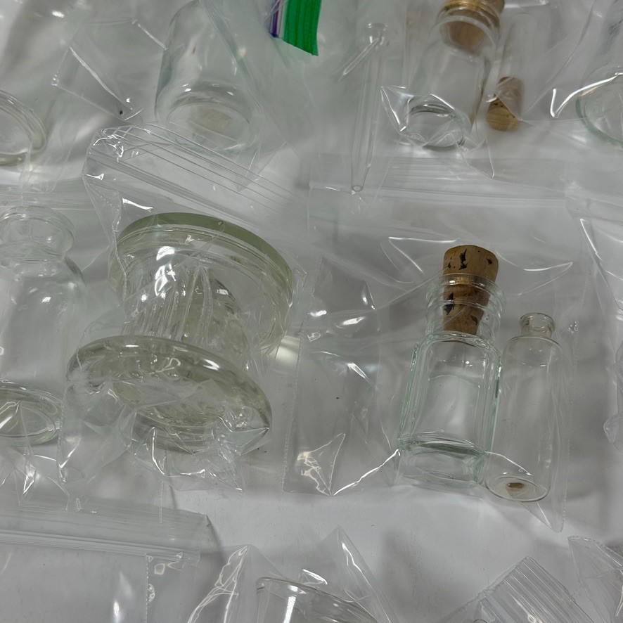 Vtg Lot of 35 PYREX Kimax Various Brand Laboratory Glass Beakers Flasks Jars