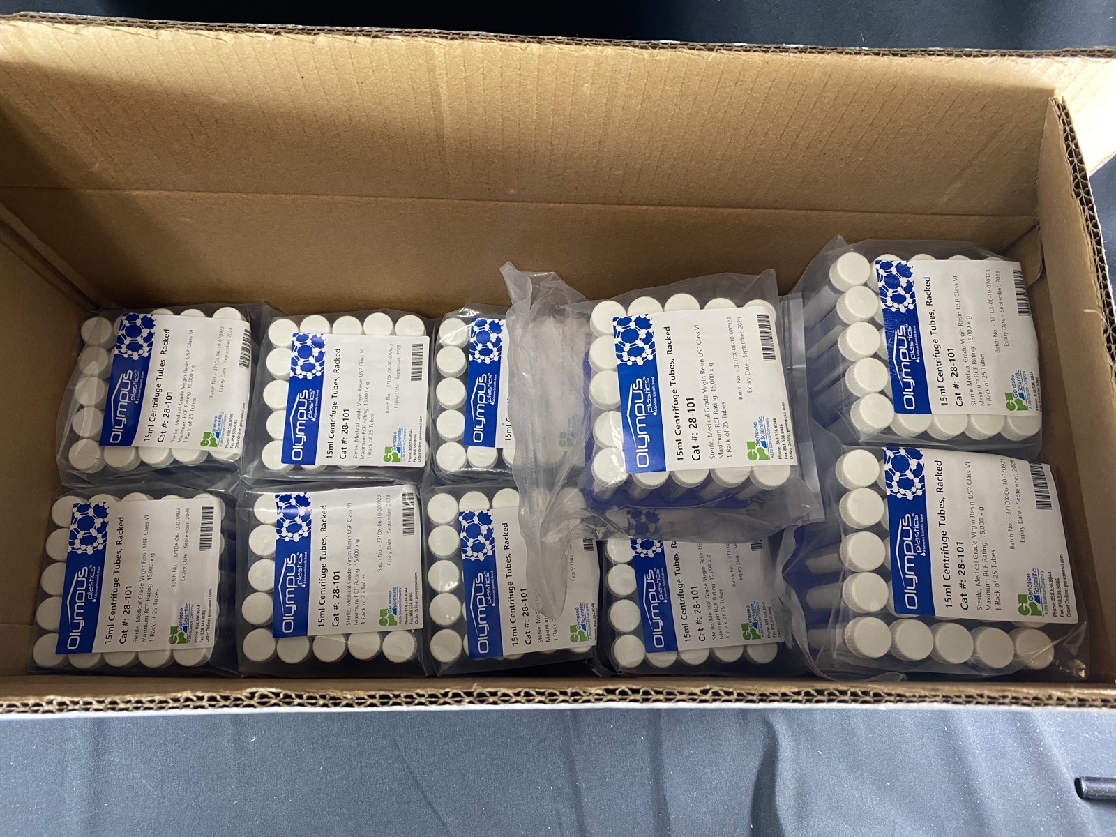 OLYMPUS Genesee 15mL Conical Sterile PP Racked Centrifuge Tubes #28-101 (325/Cs)