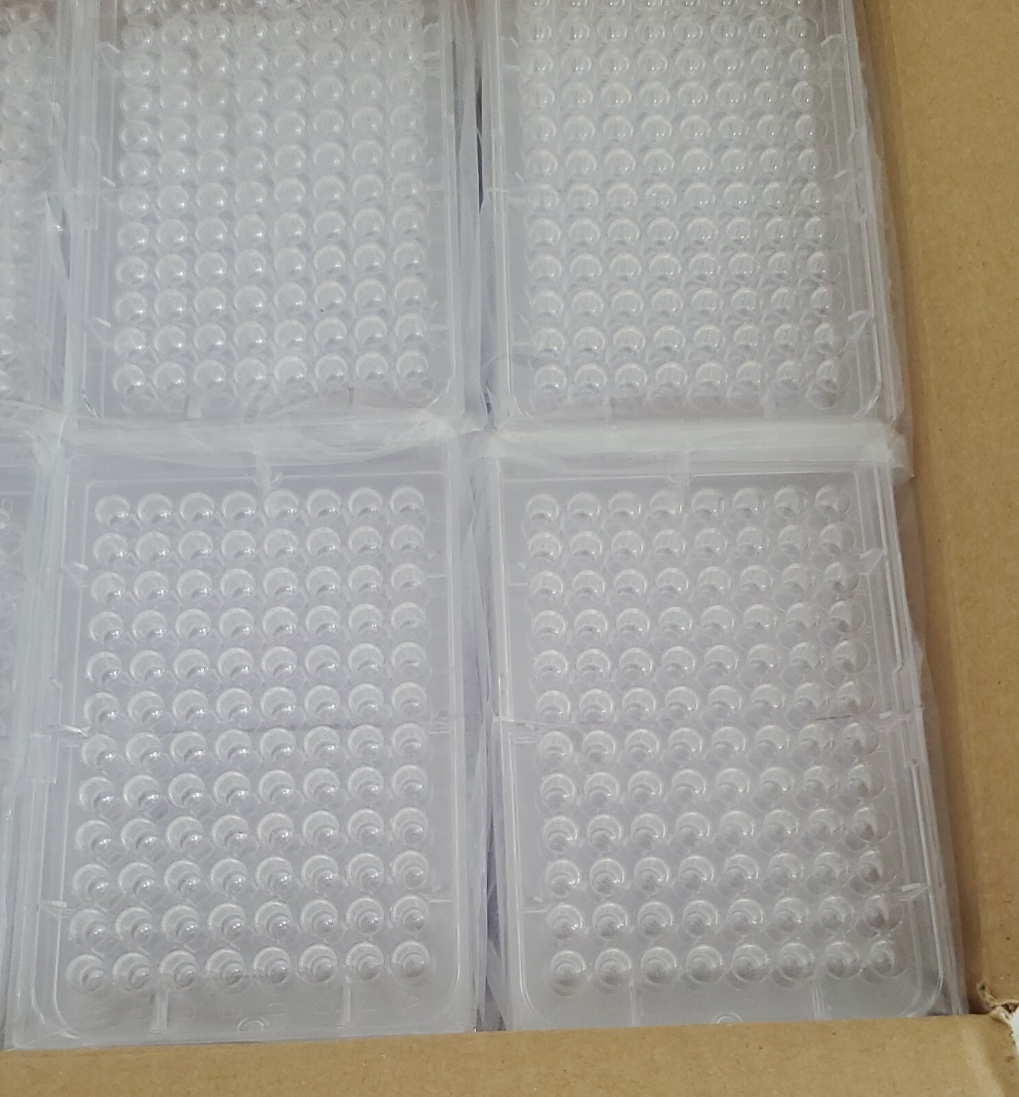*NEW IN FACTORY BOX* BOX OF 100 Perkin Elmer CMG-555-1 Low Well Plates +Warranty