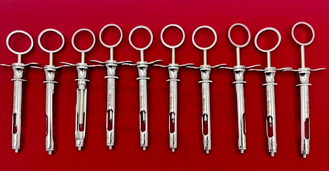 Hu-Friedy CW Style 30 Pcs Dental Anesthetic Aspirating 1.8ml Syringe SYRCW