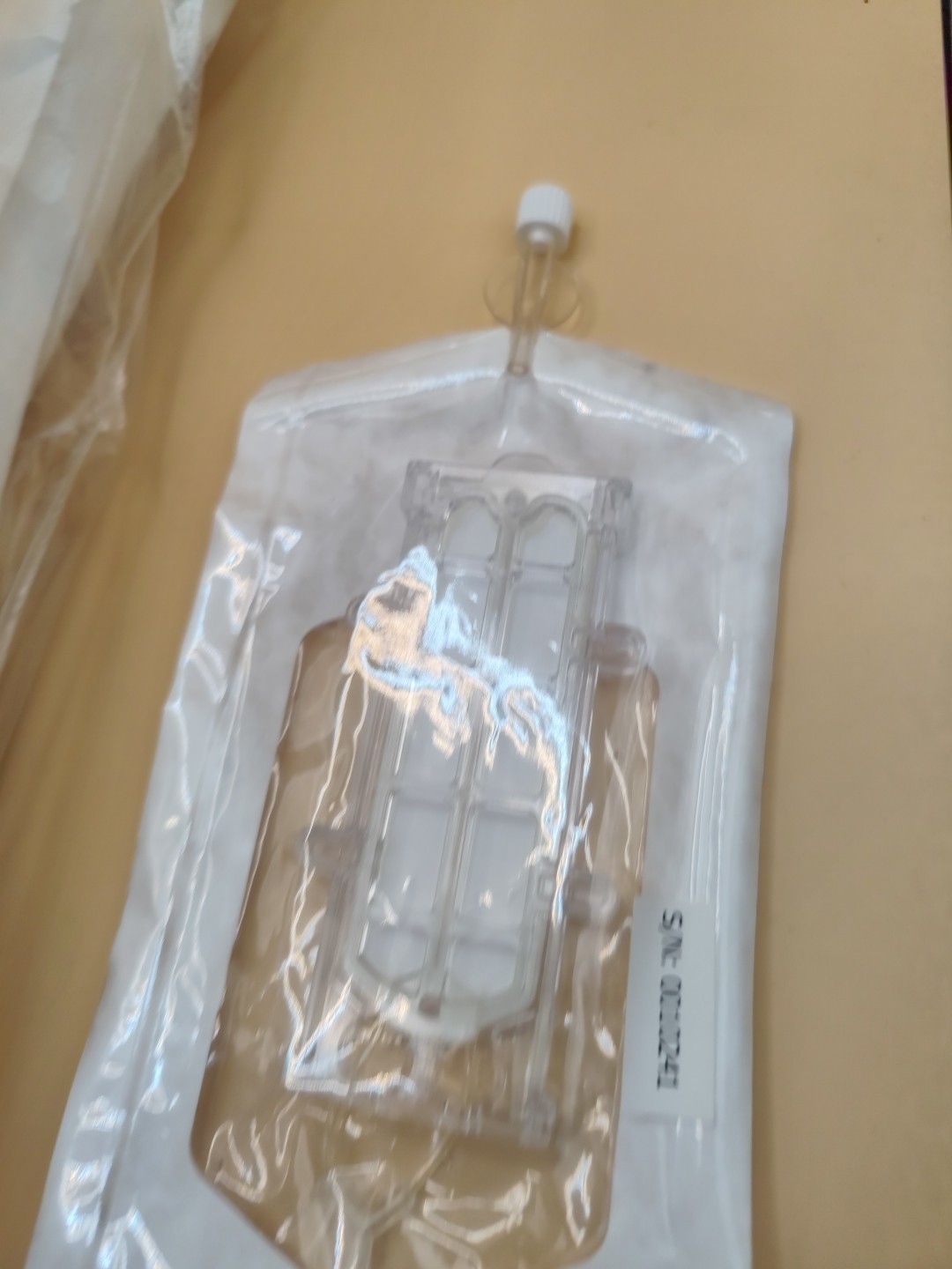 About 15 IV Infusion Filter With Sterilized Pouch