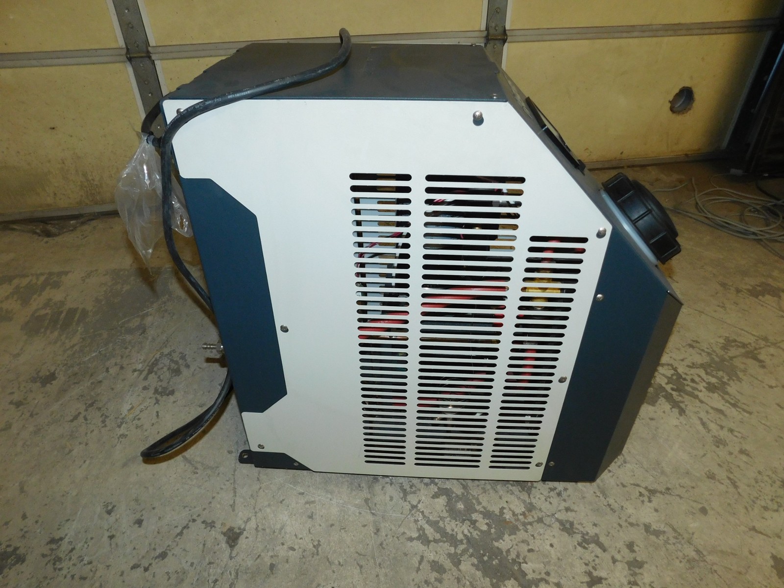 HASKRIS MODEL LX2-W5-CBXXXX-4 INDOOR AIR COOLED LAB WATER CHILLER (#4744)