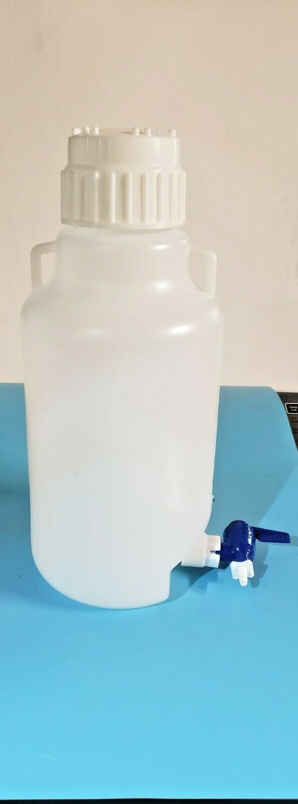 lab 5 Liter Polypropylene Aspirator Bottle with Leak Proof Spigot new