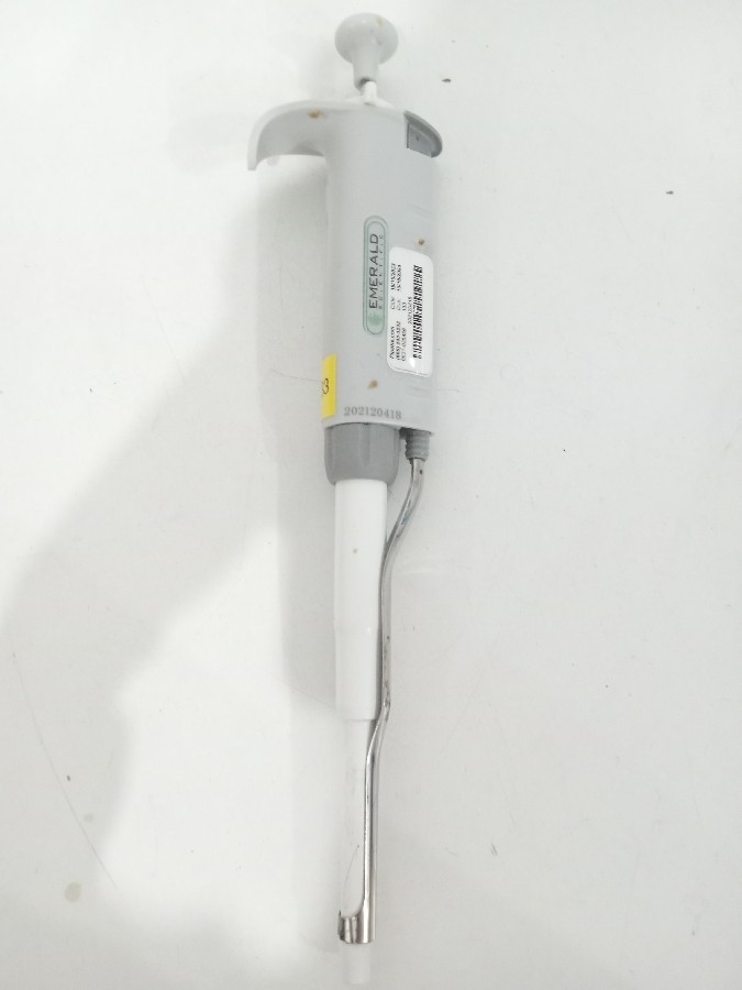 Emerald Scientific Pipette 100-1000ul